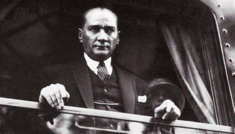A­t­a­t­ü­r­k­ ­t­a­b­l­o­s­u­ ­i­c­r­a­l­ı­k­ ­o­l­d­u­ ­-­ ­S­o­n­ ­D­a­k­i­k­a­ ­H­a­b­e­r­l­e­r­